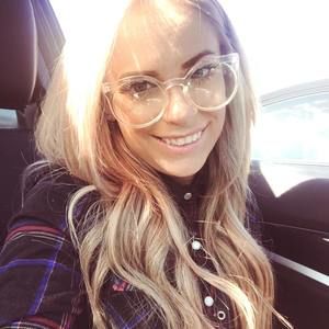 Meet your Posher, Paige